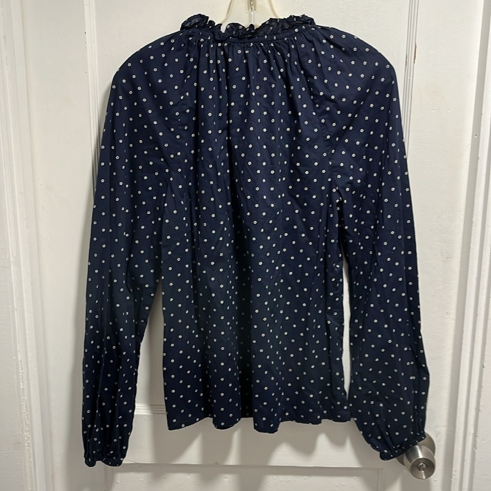 GAP Top - Picture 4 of 13